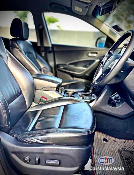 Hyundai Santa Fe 2.4-L BIG CAR FOR FAMILY SUV FULL SPEC Automatic 2017 - image 10