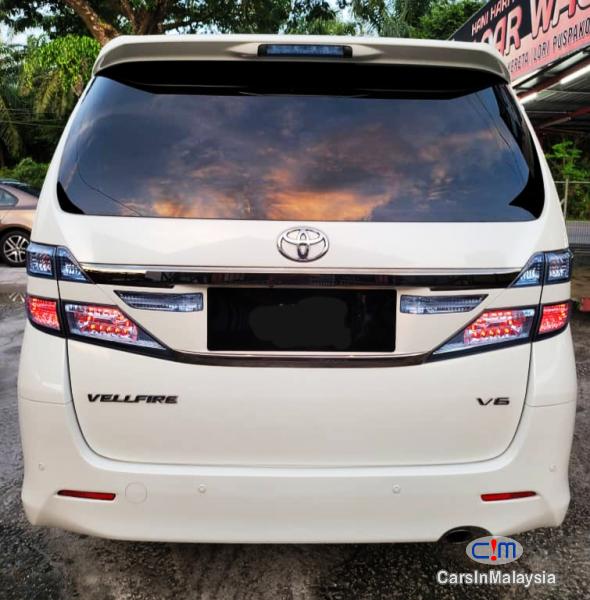 Toyota Vellfire 3.5-LITER LUXURY FAMILY MPV SAMBUNG BAYAR Automatic 2014 - image 2