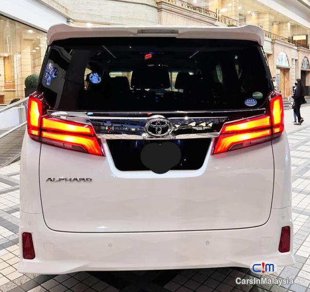 Toyota Alphard 2.5-LITER FAMILY 7 SEATERS MPV NEW FACELIFT Automatic 2022 in Malaysia