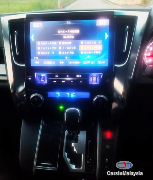 Toyota Alphard 2.5-LITER FAMILY 7 SEATERS MPV NEW FACELIFT Automatic 2022 in Malaysia - image