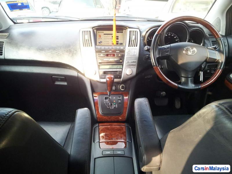 Toyota Harrier Automatic 2008 - image 2