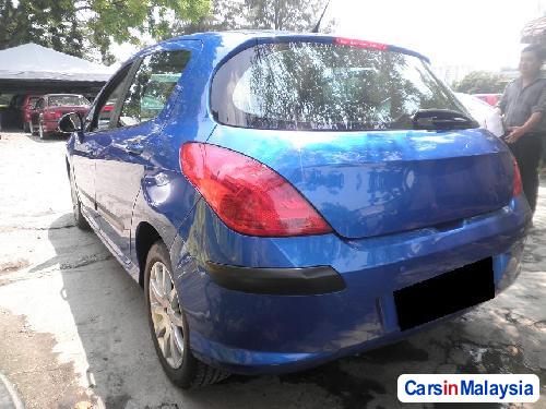 Peugeot 308 Automatic 2010 - image 2