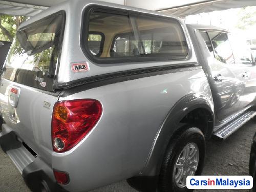Mitsubishi Triton Automatic 2007 - image 2