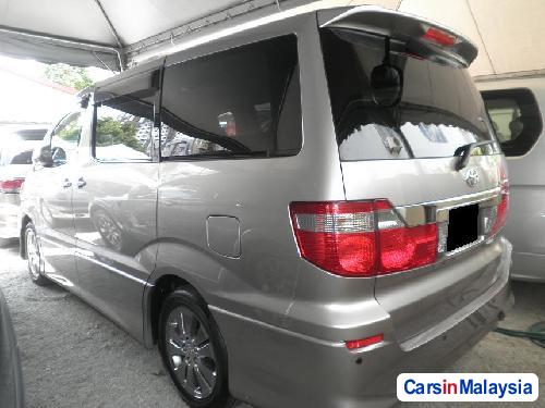 Toyota Alphard Automatic 2010