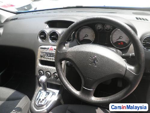 Peugeot 308 Automatic 2010 - image 3