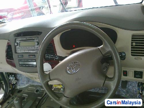 Toyota Innova Automatic 2006 - image 3