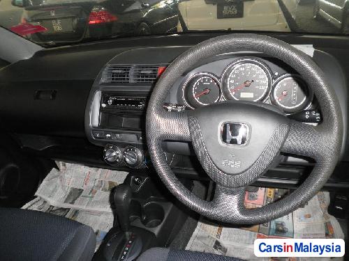 Honda Jazz Automatic 2004 - image 3