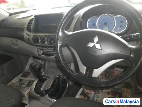 Mitsubishi Triton Automatic 2007 - image 3