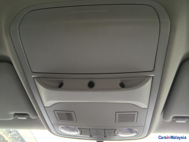 Volkswagen Jetta Automatic 2012 - image 11