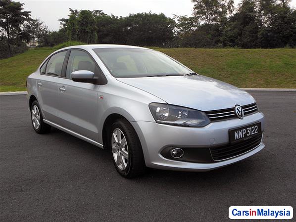 Picture of Volkswagen Polo Automatic 2012