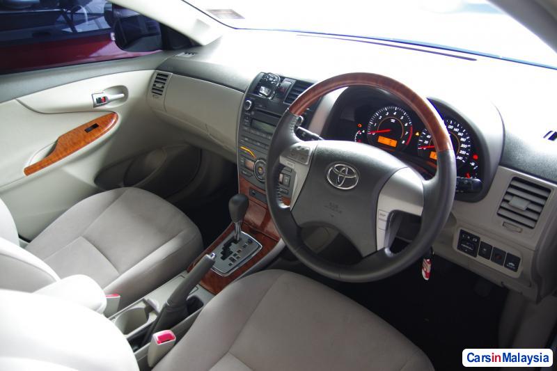 Toyota Altis Automatic 2009 - image 2