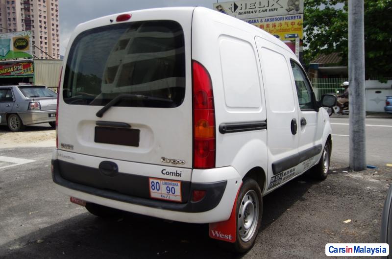 Renault Kangoo Manual 2007 - image 2