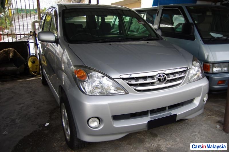 Toyota Avanza Manual 2005 - image 2