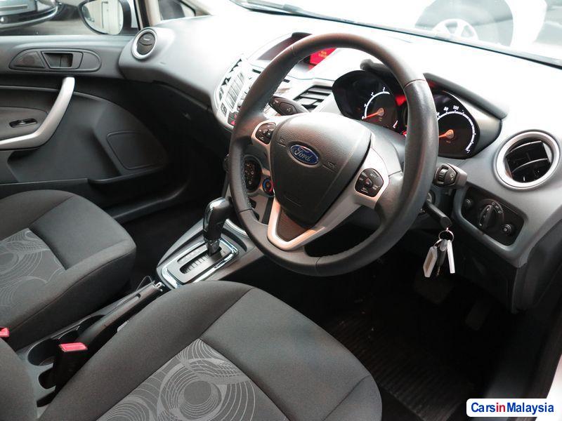 Ford Fiesta Automatic 2013