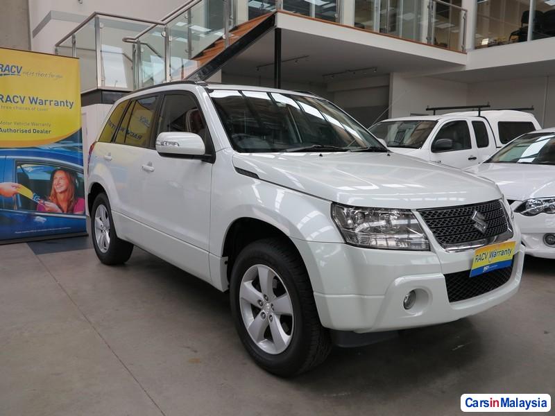Suzuki Grand Vitara Automatic 2010 - image 2