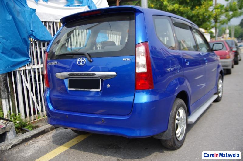 Toyota Avanza Manual 2006 - image 3