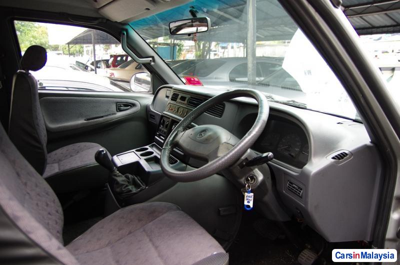 Mercedes Benz MB140D Manual 2003 - image 3