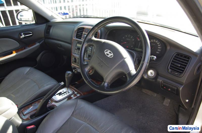 Hyundai Sonata Automatic 2002 - image 3