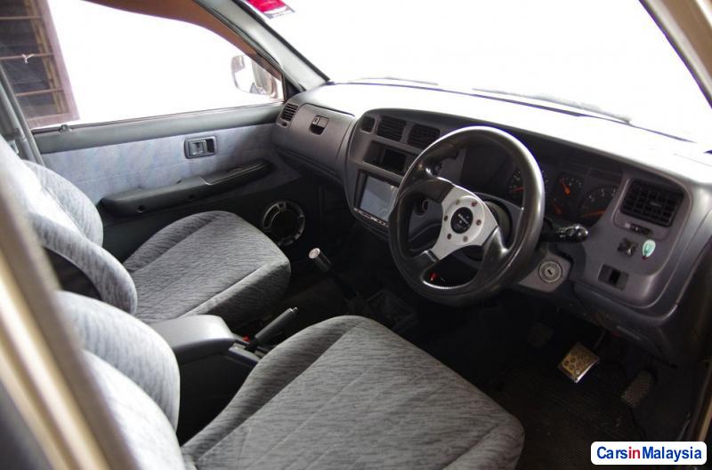 Toyota Unser Manual 2001 in Penang