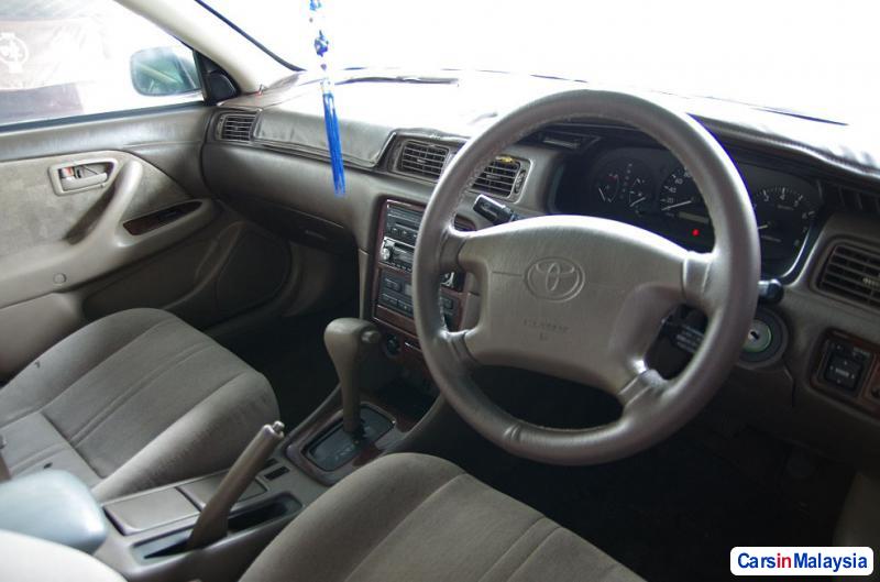 Toyota Camry Automatic 1999 - image 3