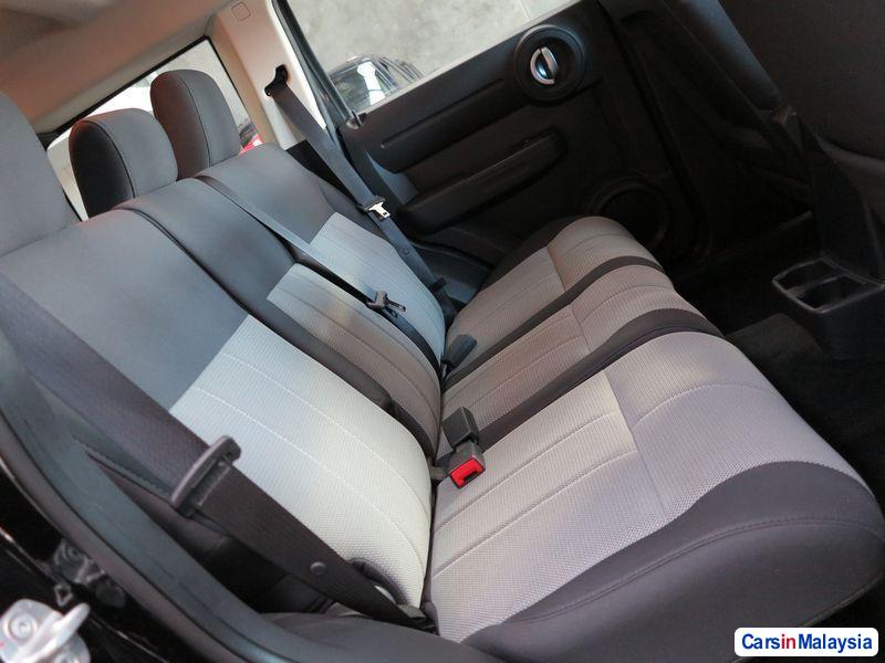 Dodge Nitro Automatic 2008 - image 3