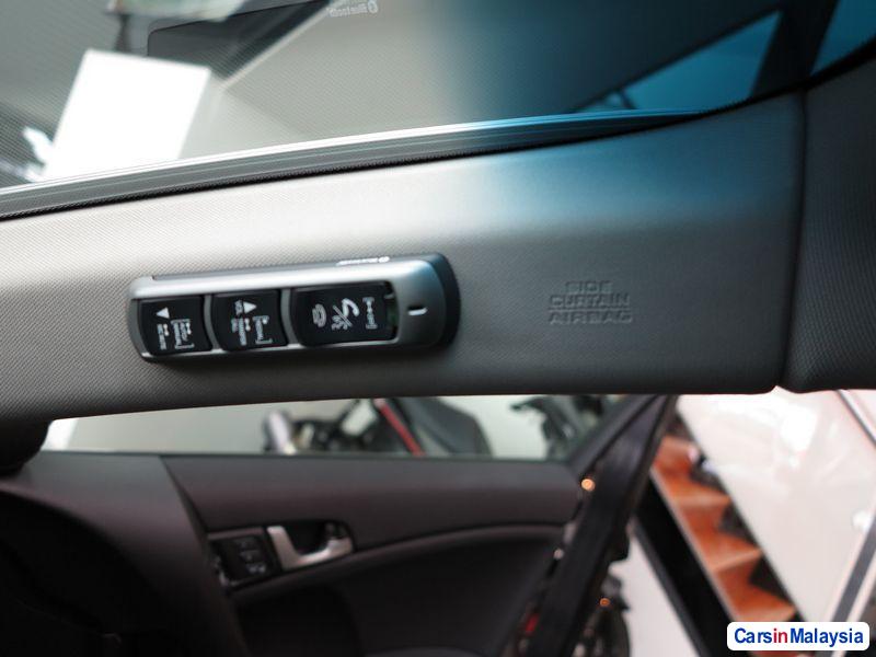 Honda Accord Automatic 2010 - image 3