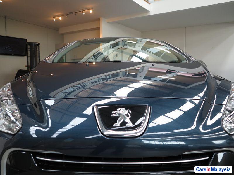 Peugeot 308 Automatic 2012 - image 3