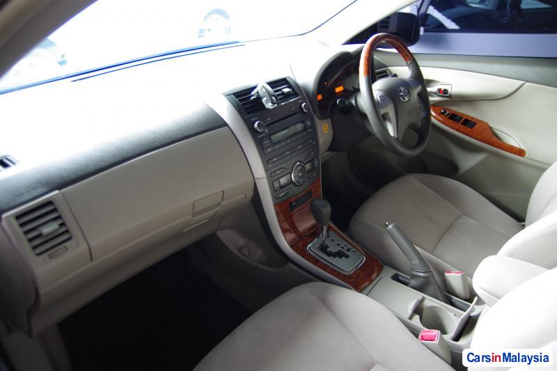 Toyota Altis Automatic 2009 - image 4