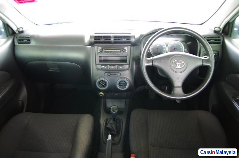 Toyota Avanza Manual 2005 - image 4
