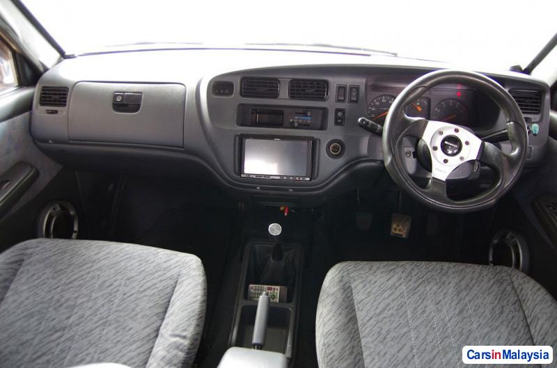 Toyota Unser Manual 2001 in Malaysia