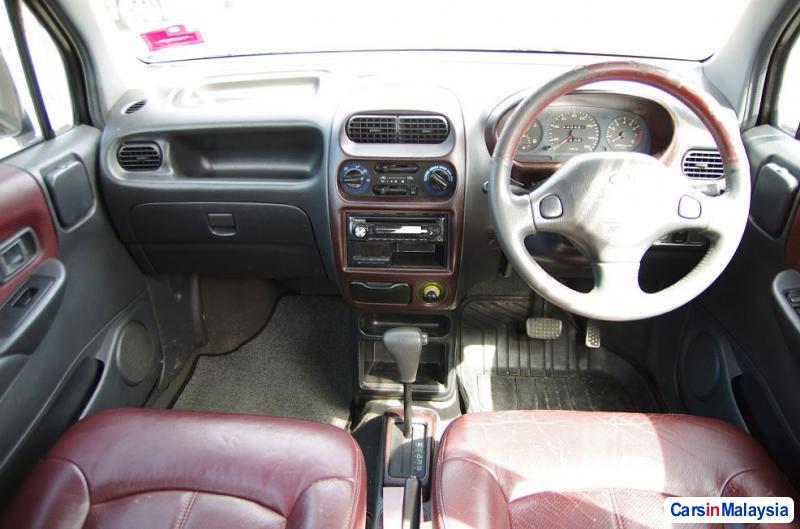 Perodua Kenari Automatic 2001 in Malaysia