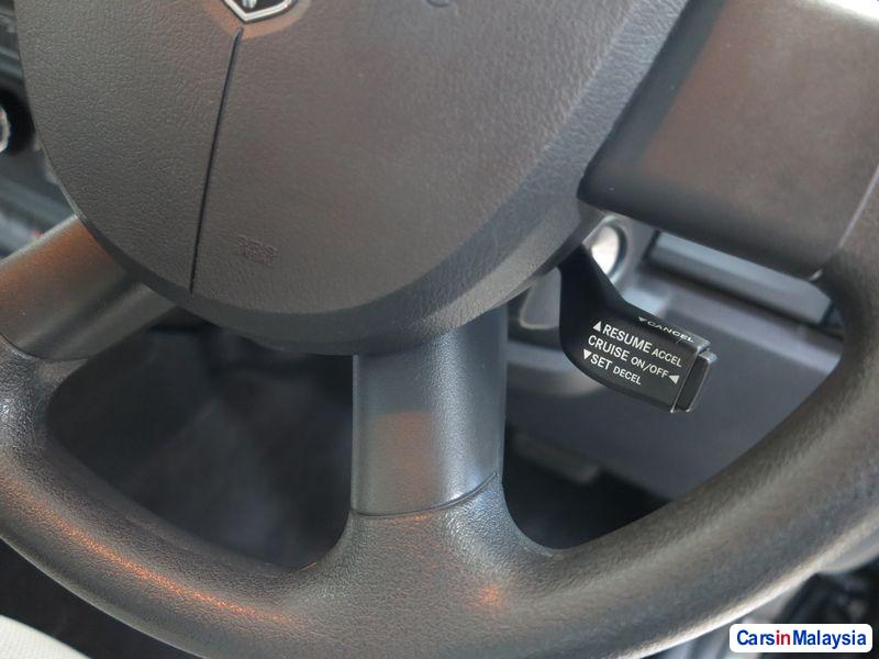 Dodge Nitro Automatic 2008 - image 4