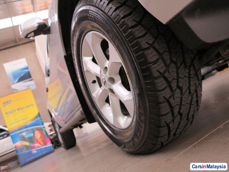 Nissan Navara Automatic 2012 - image 4