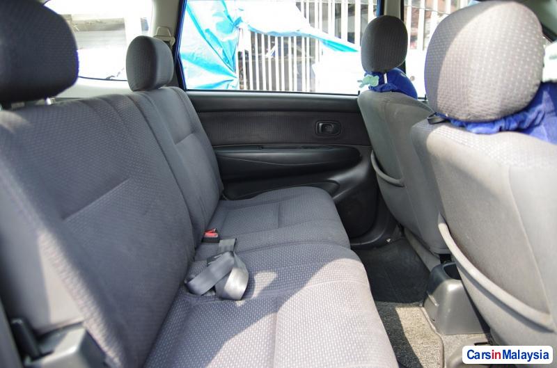 Toyota Avanza Manual 2006 - image 6