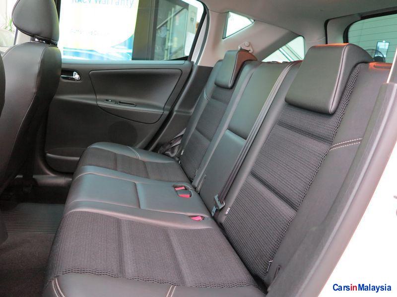 Peugeot 207 Automatic 2011 - image 6