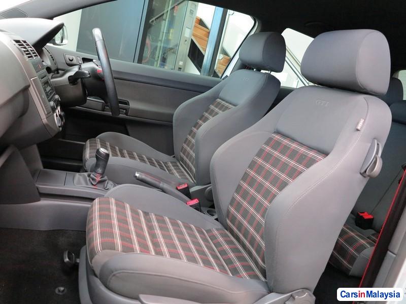 Volkswagen Polo Manual 2009 - image 6