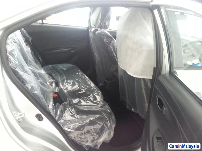Toyota Vios Automatic - image 10