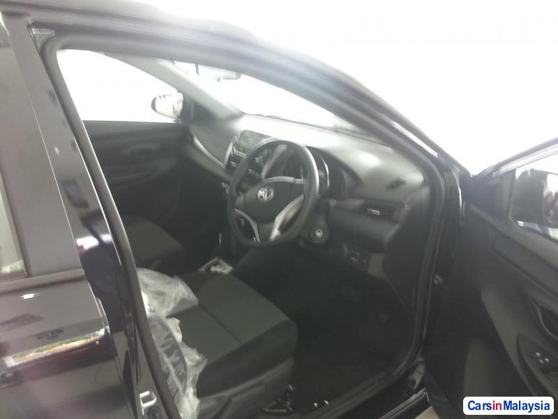 Toyota Vios Automatic - image 12