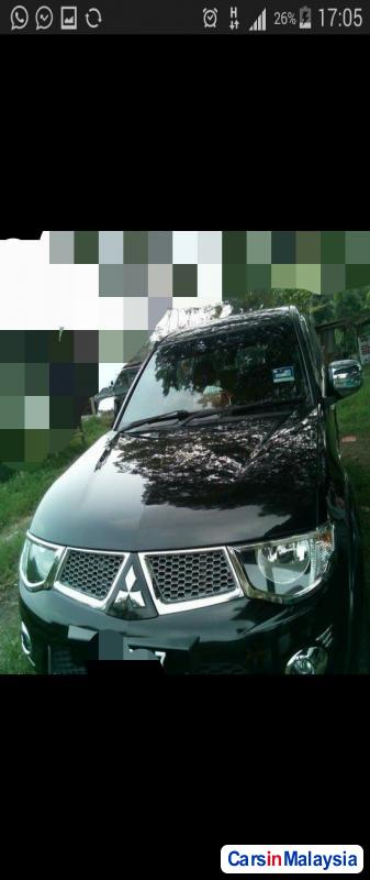 Mitsubishi Triton - image 2