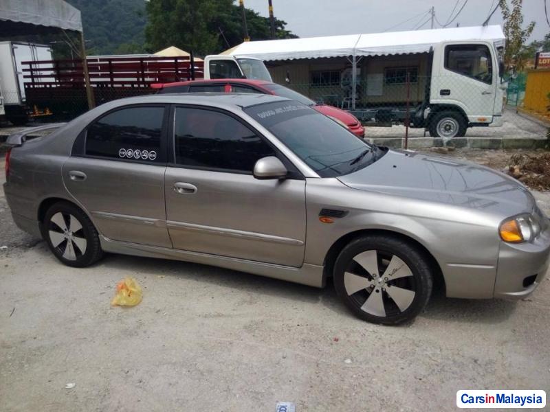 Picture of Kia Spectra Automatic 2001