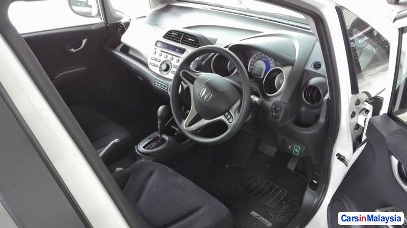 Honda City Semi-Automatic 2011