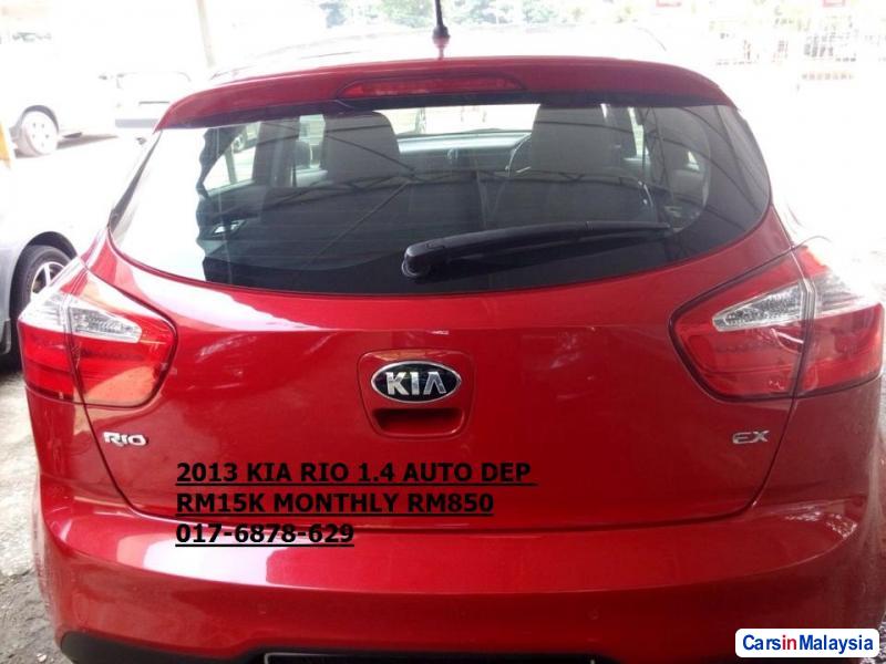 Proton Saga Automatic 2015 - image 3