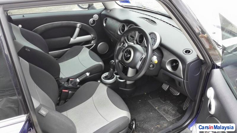 MINI Cooper S Automatic 2010 - image 4