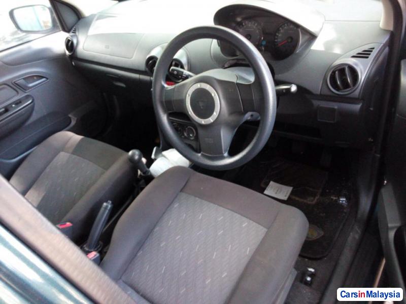 Proton Saga Manual 2013 - image 4