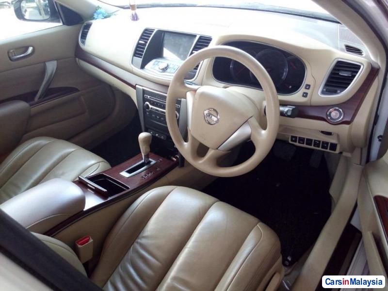 Nissan Teana Automatic 2011 - image 4