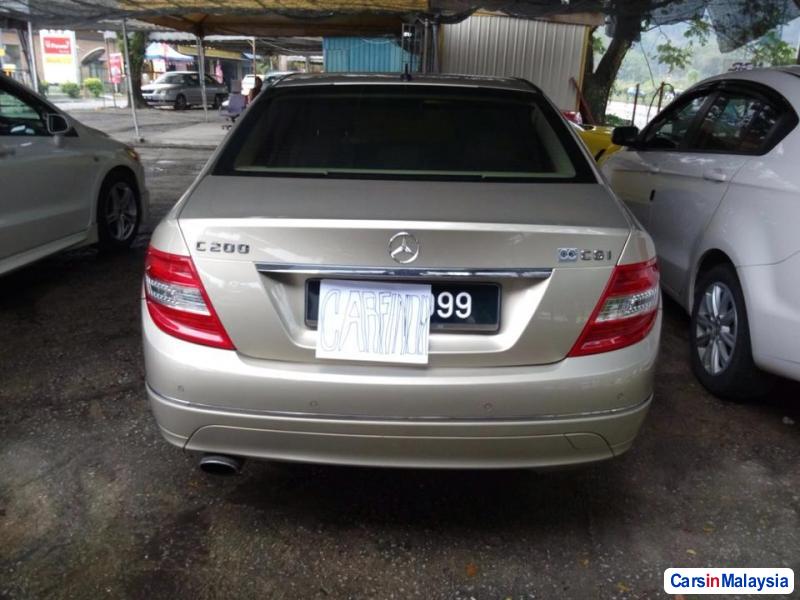 Mercedes Benz C-Class Automatic 2010 - image 4