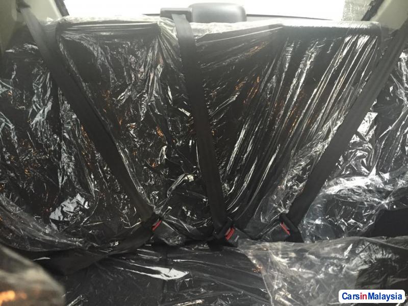 Proton Saga Automatic - image 4