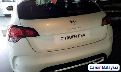 Citroen DS4 Semi-Automatic - image 2