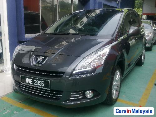 Peugeot 5008 Semi-Automatic - image 3