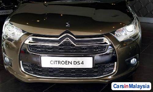 Citroen DS4 Semi-Automatic - image 3